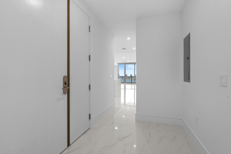 **220 Lake Shore Dr 1210 Lake Park FL​​‌​​​​‌​​‌‌​​​‌​‌​​​​‌‌​‌​​​​‌​​‌​​​​‌​ 40