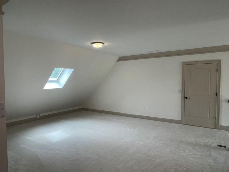 Spacious, unfurnished interior of a new home in , Marietta (Image 23).