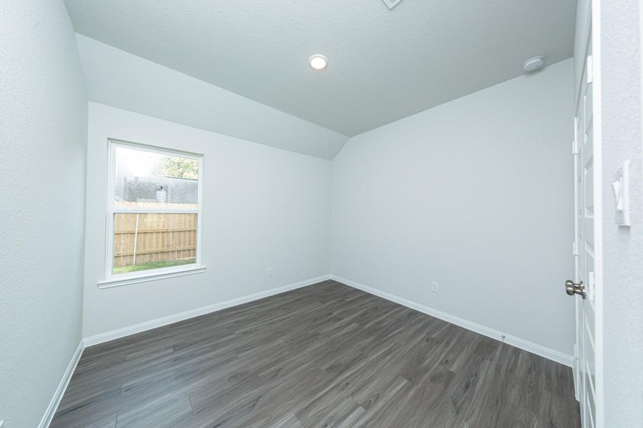 Spacious, unfurnished interior of a new home in Lake Conroe Area Homes, Montgomery (Image 23).