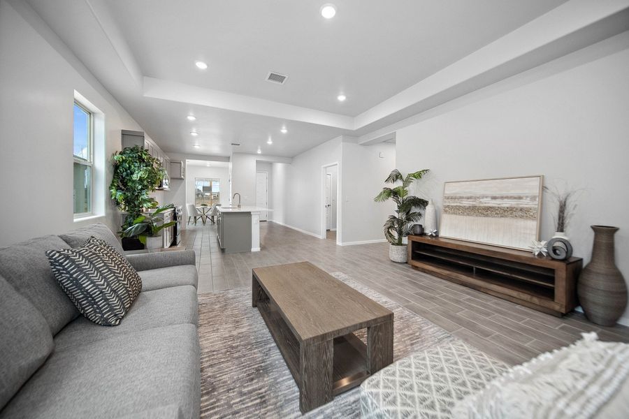 Representative furnished interior of a home built from the Roswell by Hakes Brothers in Summer Sky North, El Paso (Image 9).