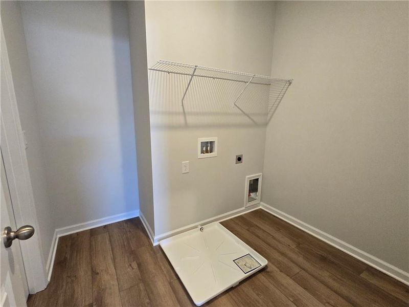 Spacious, unfurnished interior of a new home in Enclave at Logan Point, Loganville (Image 28).