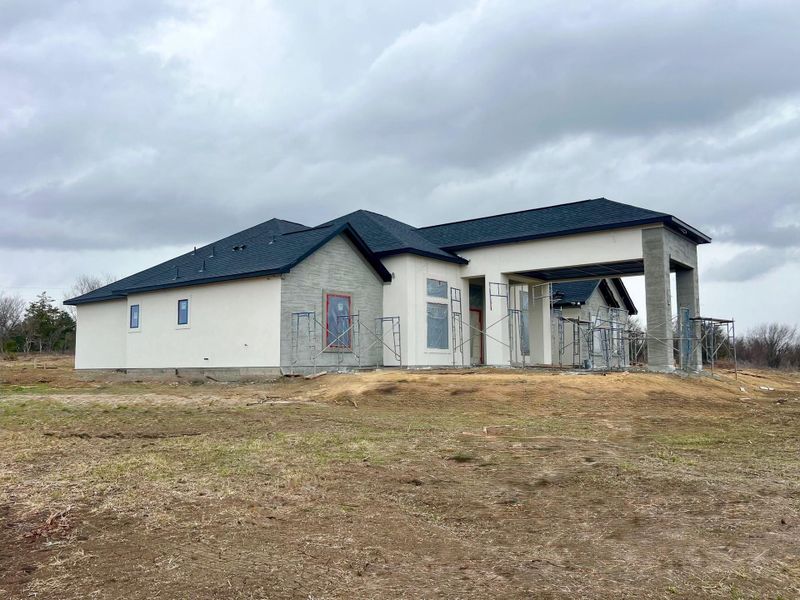 Exterior details and patio area of a home in , Washington (Image 3).