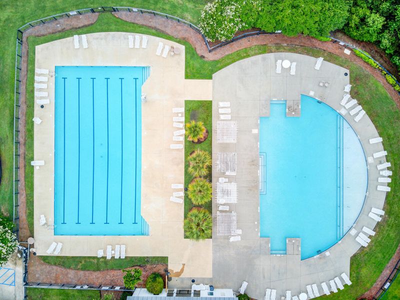 Community amenities in , Moncks Corner (Image 46).