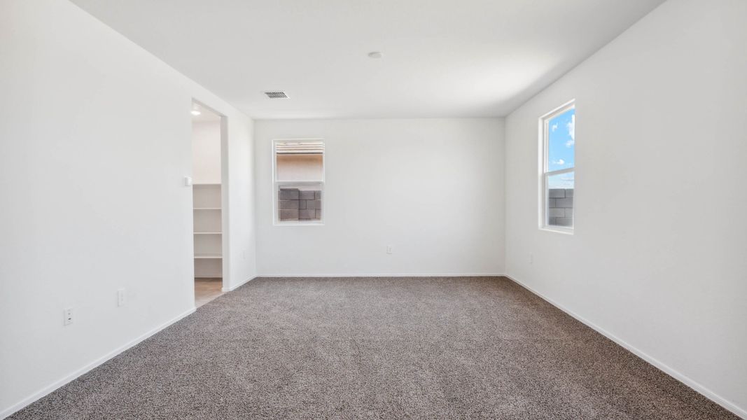 Spacious, unfurnished interior of a new home in Anthem at Merrill Ranch, Florence (Image 17).