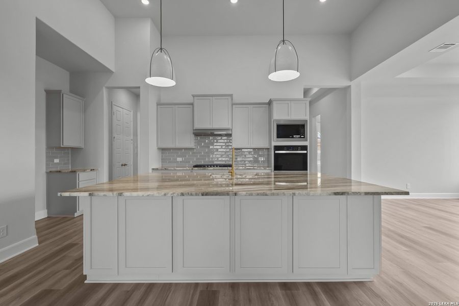 Furnished interior view inside a new home in Homestead, Schertz (Image 10).