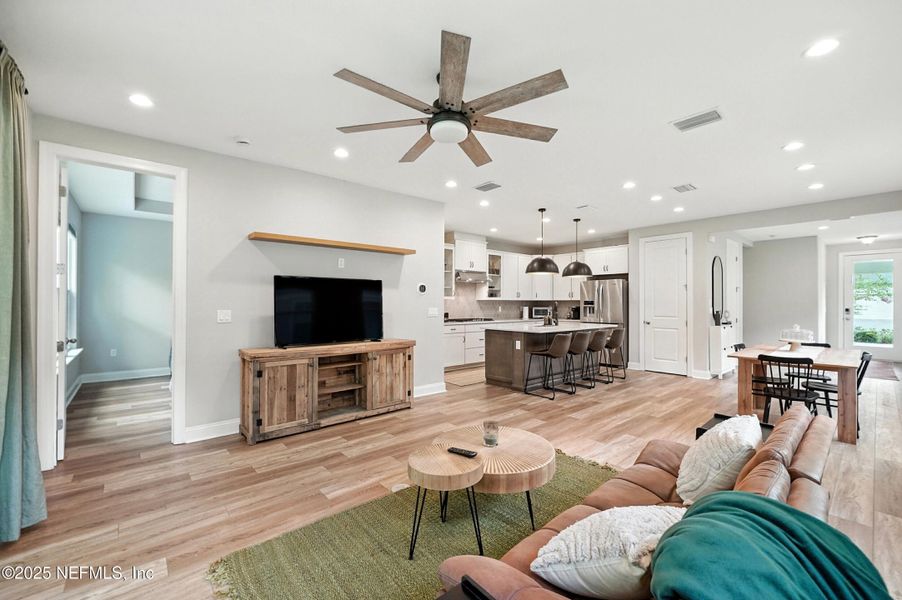 Furnished interior view inside a new home in , Jacksonville (Image 5).