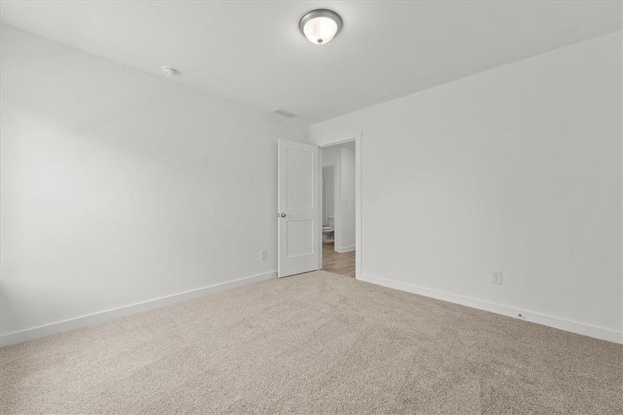 Spacious, unfurnished interior of a new home in Ellington Farms, Statham (Image 27).