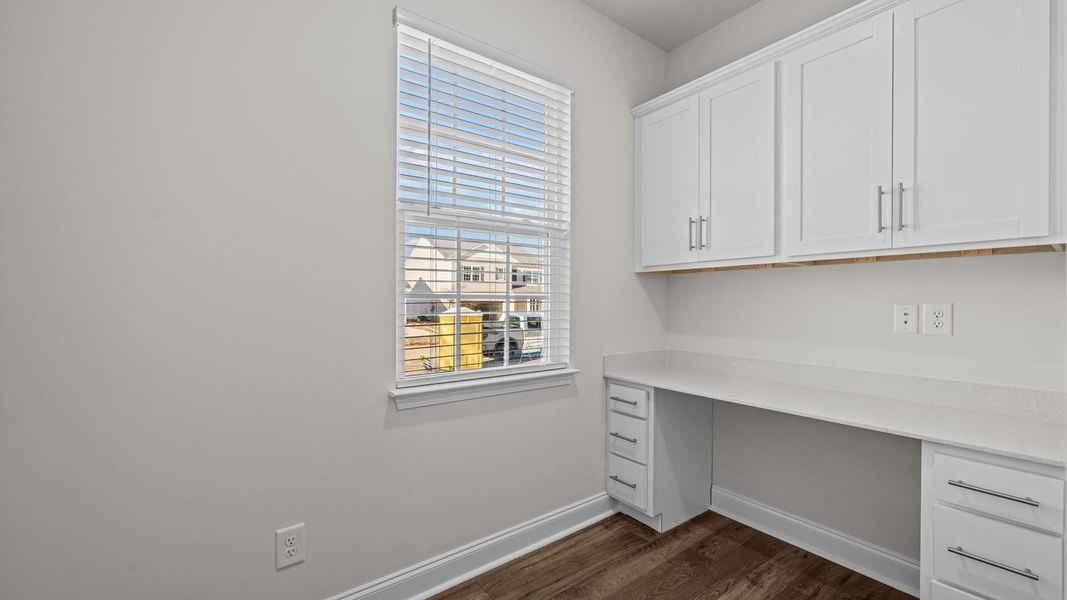 Furnished interior view inside a new home in Tyler - Home on the Lake, New Bern (Image 2).