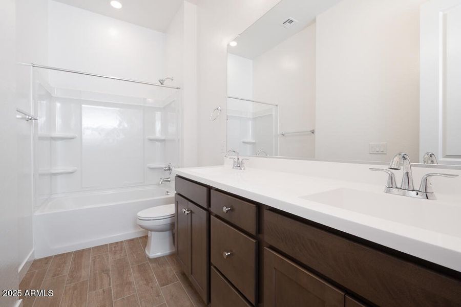 Tri Pointe Terraza 141 - Bathroom 2-1MLS Tri Pointe Terraza 141 - Bathroom 2-1MLS