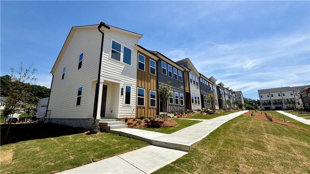Front exterior of a new home in Park Vue, Atlanta, GA, highlighting curb appeal (Image 15).