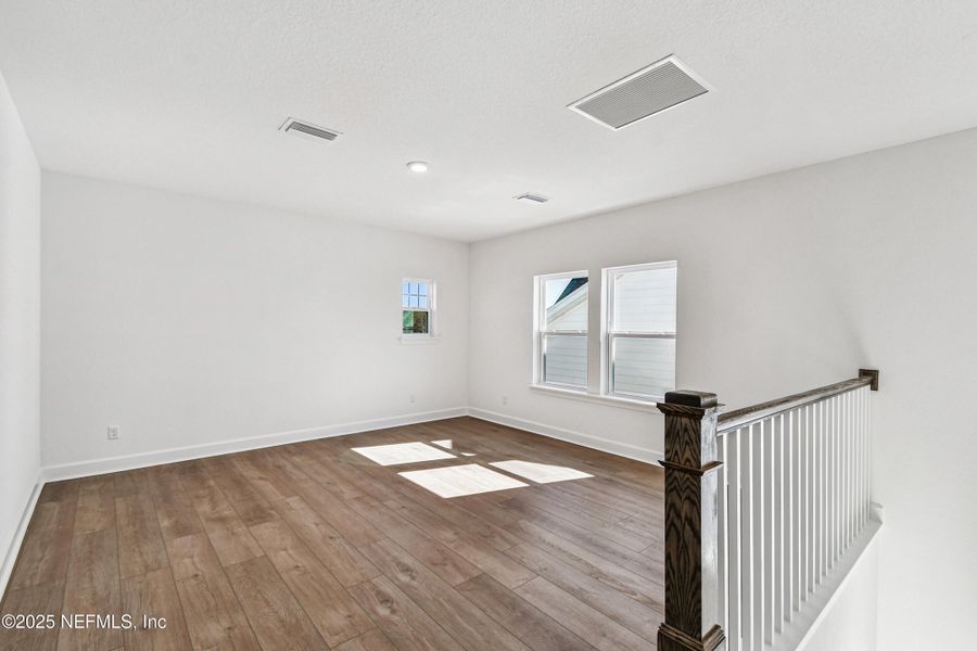 Spacious, unfurnished interior of a new home in Seven Pines 50' Front Entry, Jacksonville (Image 21).