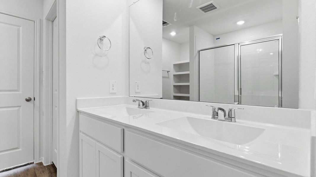 *Images and 3D tour are for illustration only and options may vary from home as built.