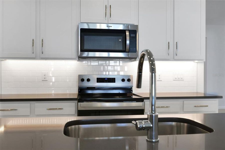 Close-up of interior finishes inside a home in Angeline, Land O' Lakes (Image 7).