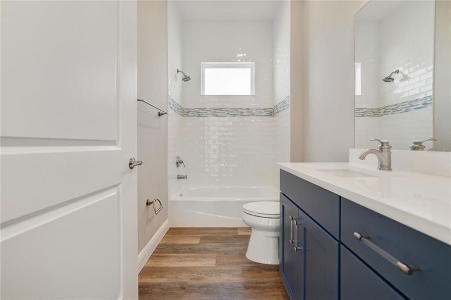 Furnished interior view inside a new home in , Lady Lake (Image 6).