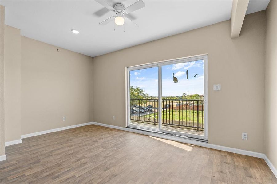 Spacious, unfurnished interior of a new home in , Irving (Image 17).