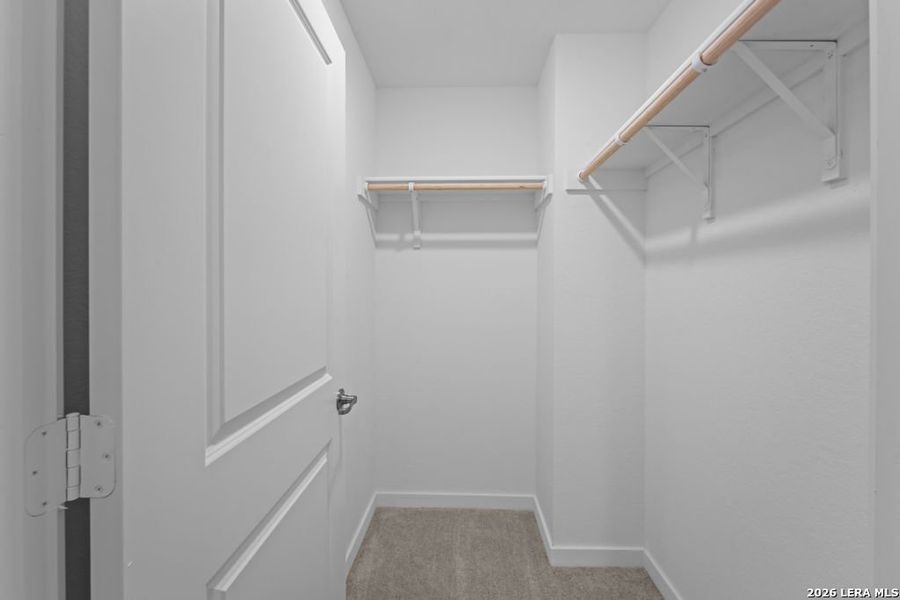 Spacious, unfurnished interior of a new home in Vida, San Antonio (Image 31).