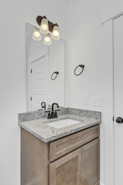 Image 40 of a home in Ashton Lakes.