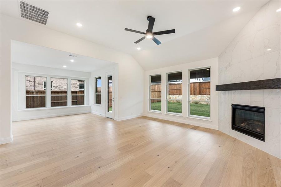 Spacious, unfurnished interior of a new home in Windsong Ranch Classic 61, Prosper (Image 20).