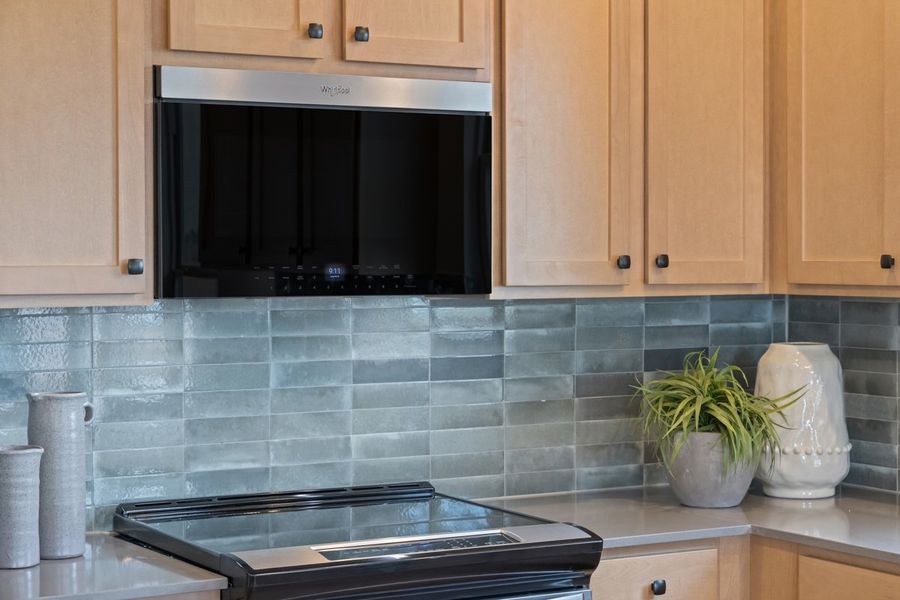 Representative interior finishes for a home built from the 2041 Modeled by KB Home in Saddlebrook Trails, Beasley (Image 17).