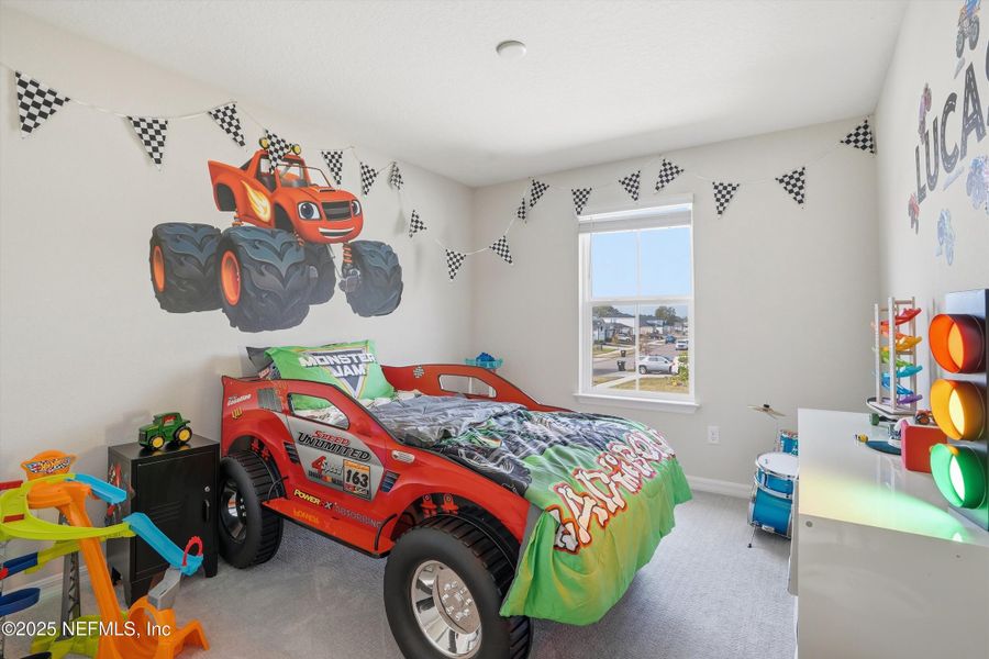 Furnished interior view inside a new home in , Middleburg (Image 28).