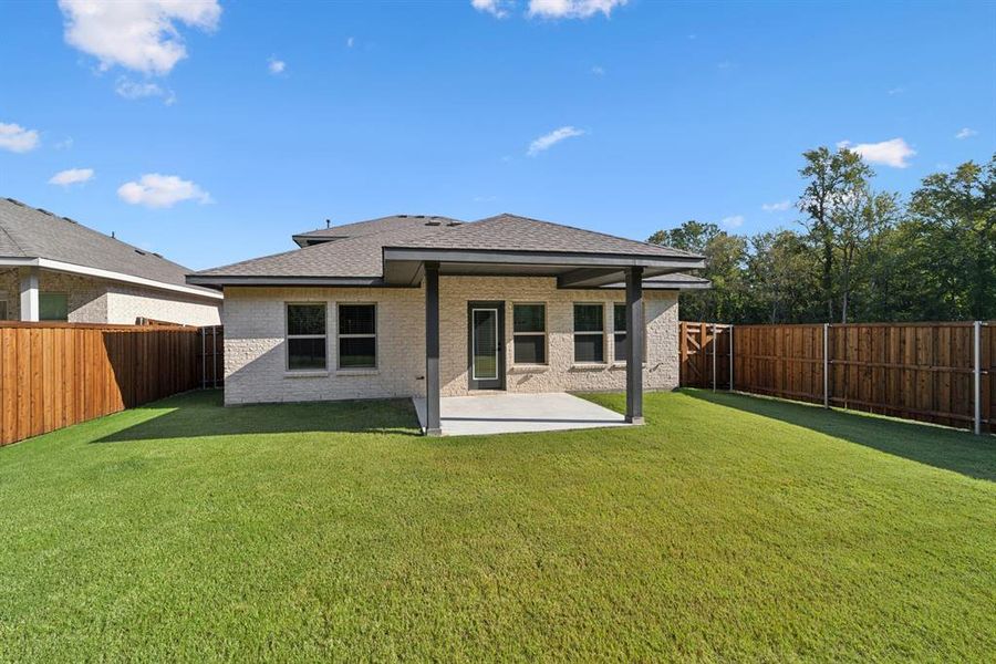 Exterior details and patio area of a home in Aspire at Noble Ridge, Howe (Image 3). Exterior details and patio area of a home in Aspire at Noble Ridge, Howe (Image 3).