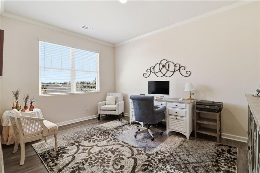 Furnished interior view inside a new home in , Dallas (Image 14).
