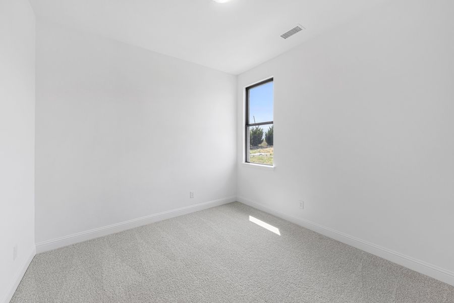 Spacious, unfurnished interior of a new home in Nelson Lake Estates, Rockwall (Image 30).