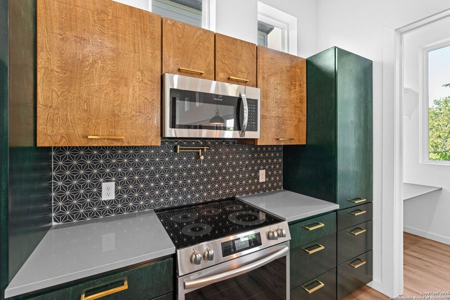 Close-up of interior finishes inside a home in , San Antonio (Image 6).