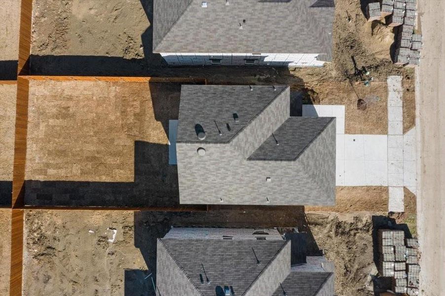 Image 32 of a home in Lake Meadow.