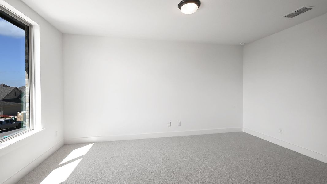 Spacious, unfurnished interior of a new home in Crosswinds, Kyle (Image 22).