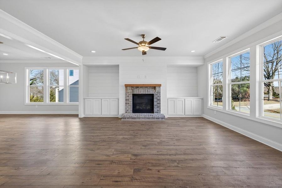 Spacious, unfurnished interior of a new home in Hemingway, Flowery Branch (Image 46). Spacious, unfurnished interior of a new home in Hemingway, Flowery Branch (Image 46).