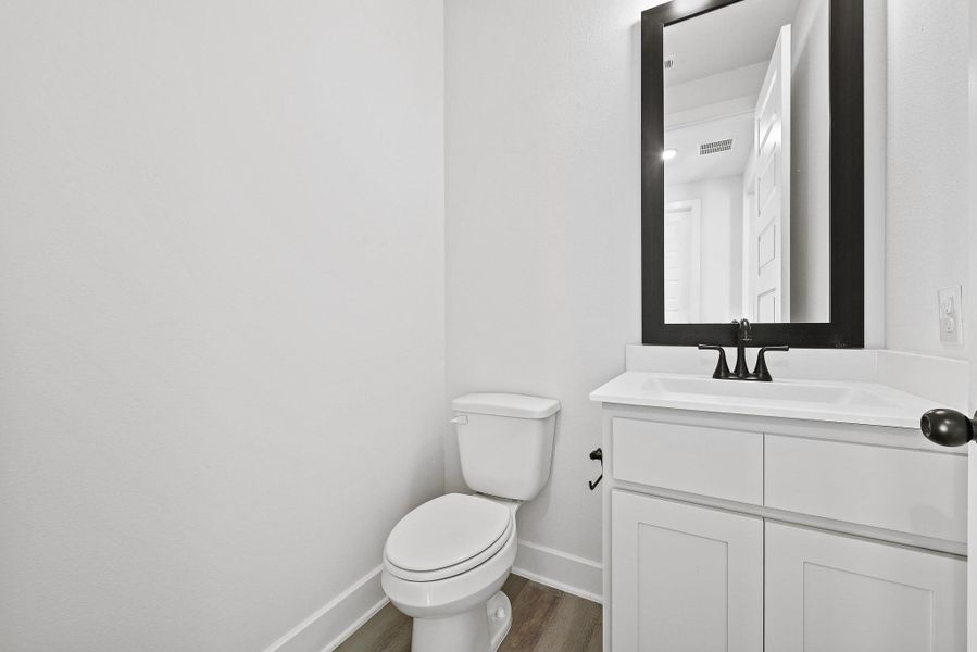 Representative image. Features, specifications, selections and colors may vary. Representative image. Features, specifications, selections and colors may vary.