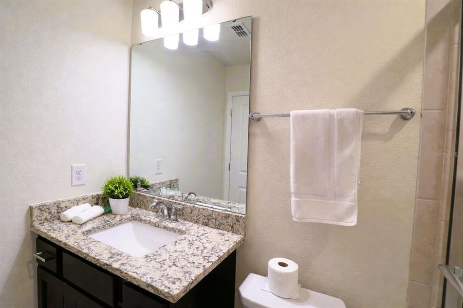 Furnished interior view inside a new home in , Clermont (Image 48).