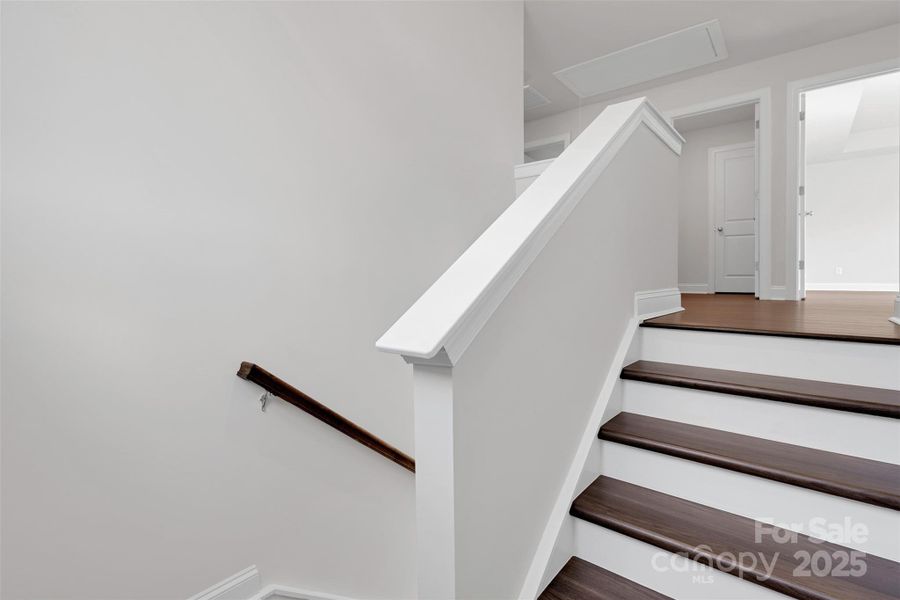 Image 40 of a home in .