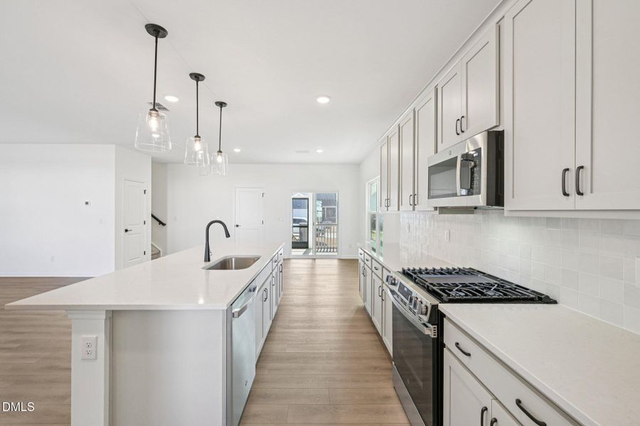 19-web-or-mls-Quarry Rd-S0503-019