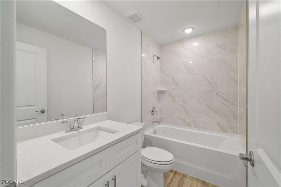 Furnished interior view inside a new home in Cape Coral, Cape Coral (Image 13).