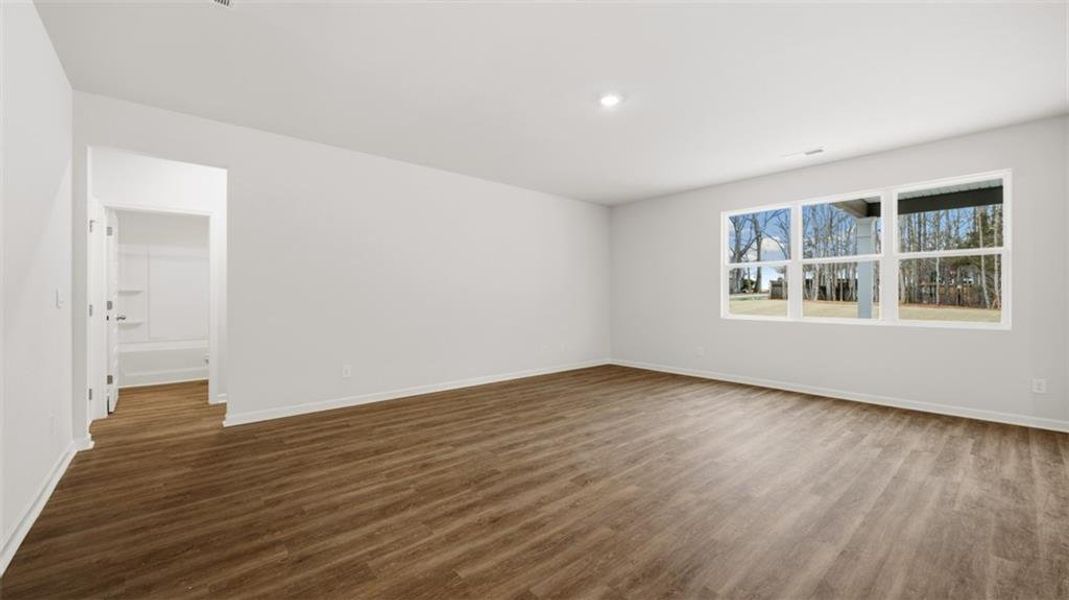 Spacious, unfurnished interior of a new home in Jackson Landing, Jefferson (Image 35). Spacious, unfurnished interior of a new home in Jackson Landing, Jefferson (Image 35).