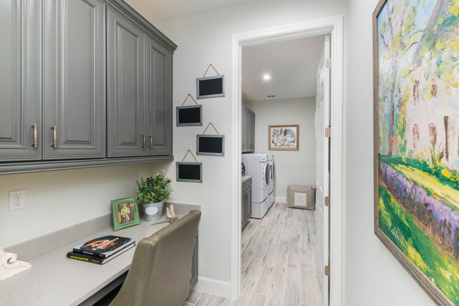 Representative furnished interior of a home built from the Amelia by Taylor Morrison in Tiburon, Nokomis (Image 3).