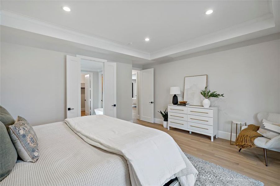 Primary bedroom 
facing out