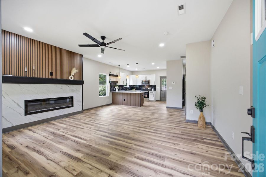 Image 38 of a home in .