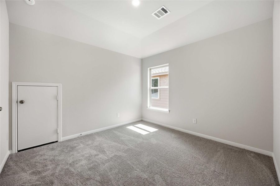 Spacious, unfurnished interior of a new home in Sundance Cove, Crosby (Image 16). Spacious, unfurnished interior of a new home in Sundance Cove, Crosby (Image 16).