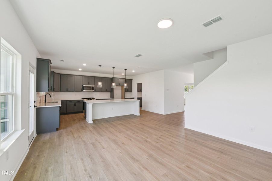 10-web-or-mls-N Stonemill Trl-S0507-010