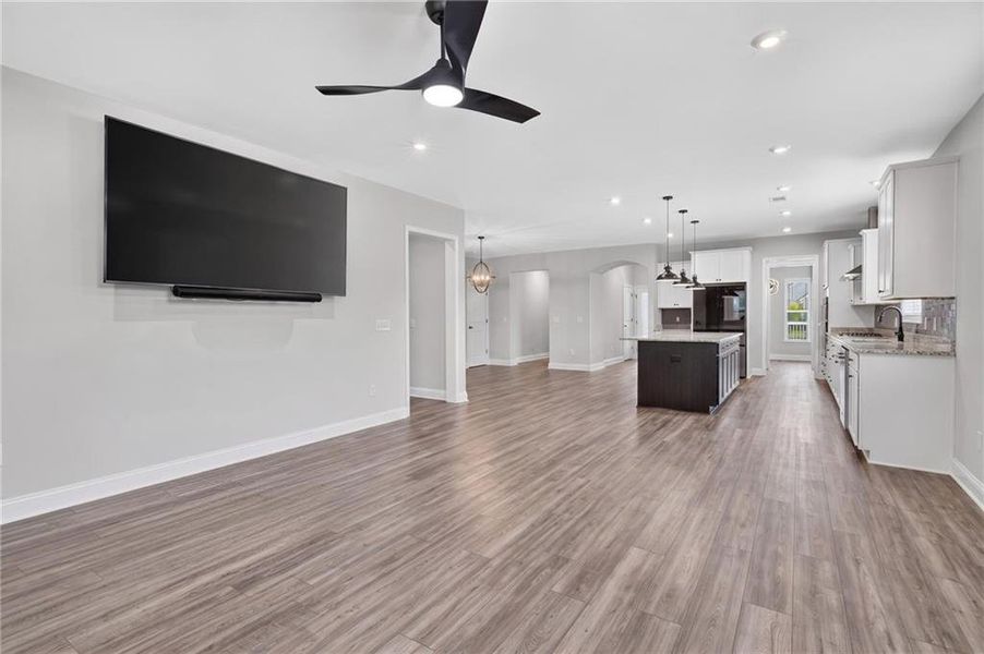 Spacious, unfurnished interior of a new home in , Richmond Hill (Image 23). Spacious, unfurnished interior of a new home in , Richmond Hill (Image 23).