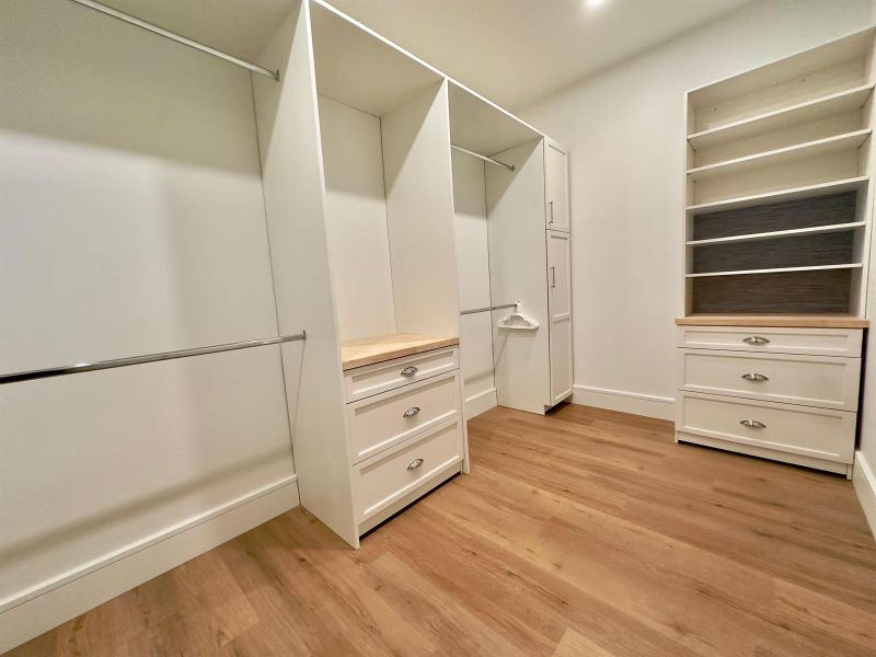 primary bedroom 5 - extra large closet primary bedroom 5 - extra large closet