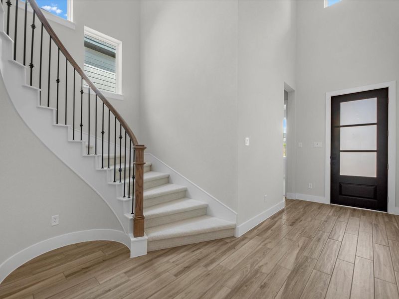 Spacious, unfurnished interior of a new home in Pecan Ridge, Fulshear (Image 15). Spacious, unfurnished interior of a new home in Pecan Ridge, Fulshear (Image 15).