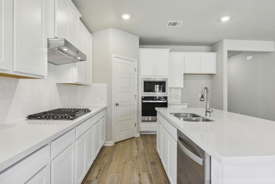 Photo is not of the actual home but is an inspirational photo of builder’s model home and may depict options, furnishings, and/or decorator features that are not included.