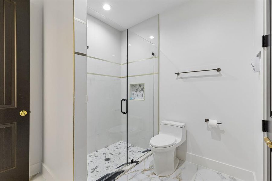 Furnished interior view inside a new home in , Van Alstyne (Image 34).