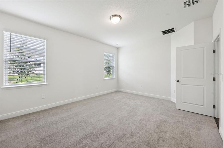 Spacious, unfurnished interior of a new home in Cyrene at Minneola, Minneola (Image 18).