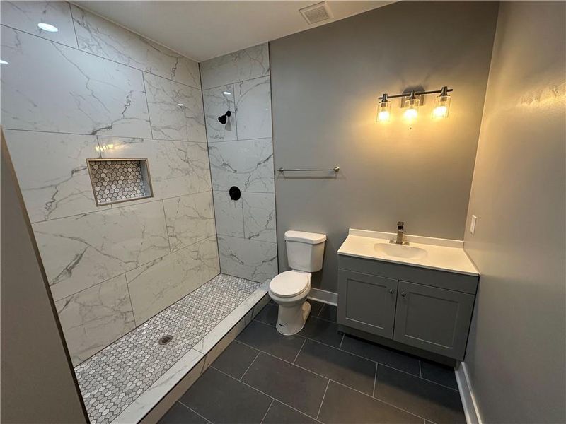 Furnished interior view inside a new home in , Atlanta (Image 12).