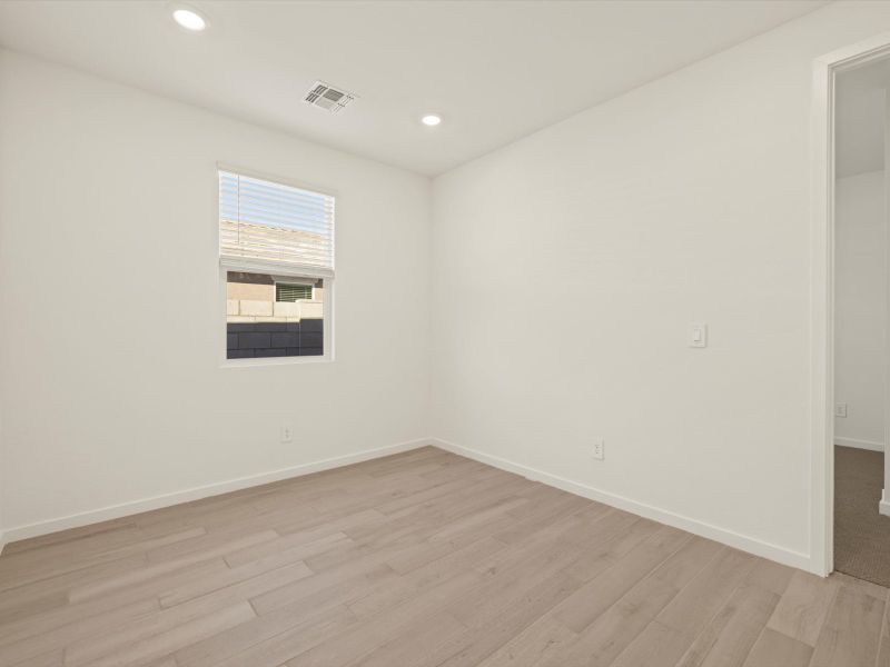Spacious, unfurnished interior of a new home in Mesquite Mountain Ranch at Frontera, Surprise (Image 15).